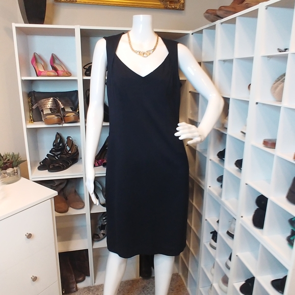 Escada Dresses & Skirts - ESCADA NAVY STRETCH PENCIL DRESS 8